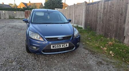 FORD FOCUS 1.6 Titanium